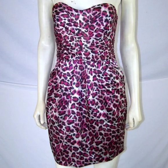 Dress - Picture 1 of 6